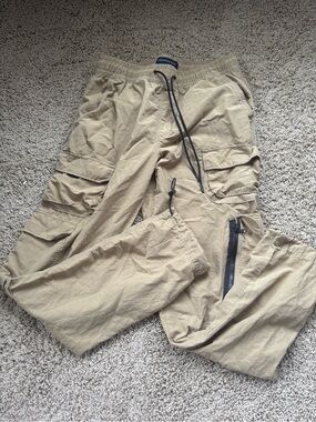 Aeropostale Men's Khaki Cargo Pants with Drawstring